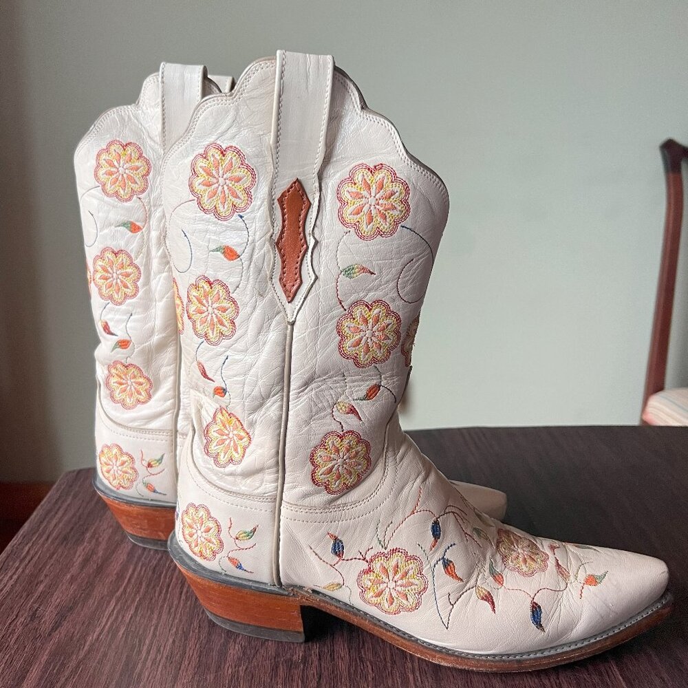 Lucchese Floral Embroidered Boots size 9.5